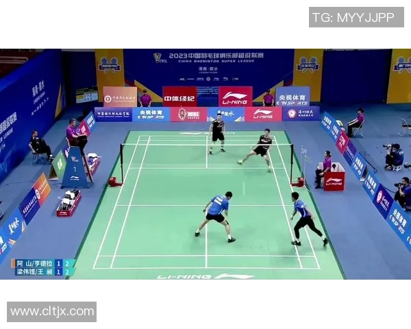 成都羽毛球队与深圳羽毛球队实力对比赛后分析与总结