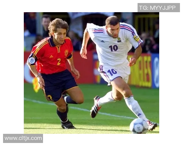 回顾2012年足球明星的辉煌表现与成就,重温那些难忘的瞬间与传奇故事 回顾2012年足球明星的辉煌表现与成就,重温那些难忘的瞬间与传奇故事