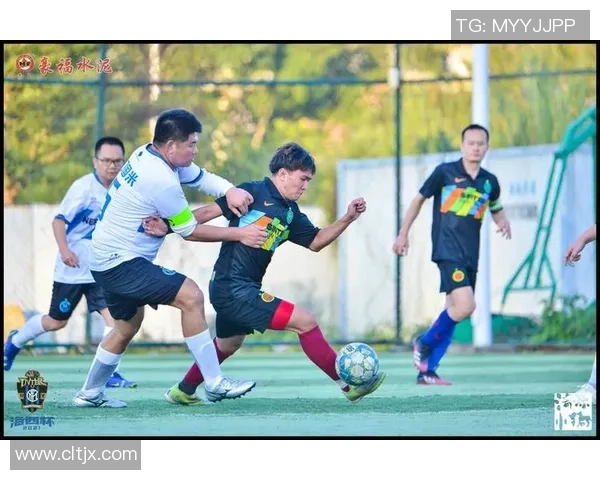 足球明星与球迷激情互动瞬间回顾精彩集锦 足球明星与球迷激情互动瞬间回顾精彩集锦